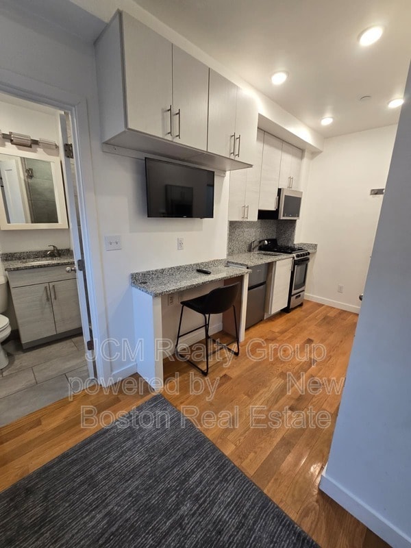 Photo - 16 Fifth Street Unit Studio -5