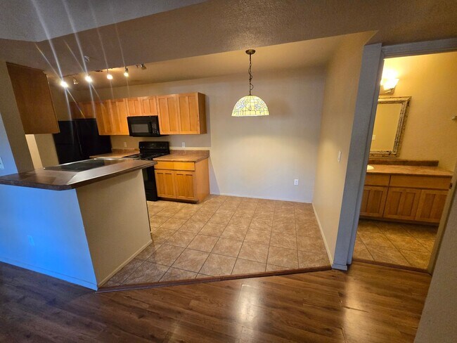 1385 W University Ave Unit 4-125