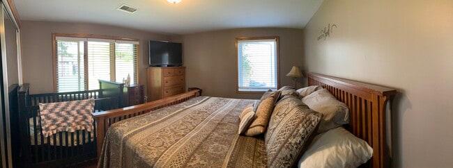 Photo - 165 Thistle Lea