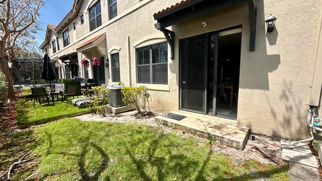 Photo - 3332 NW 10th Ave