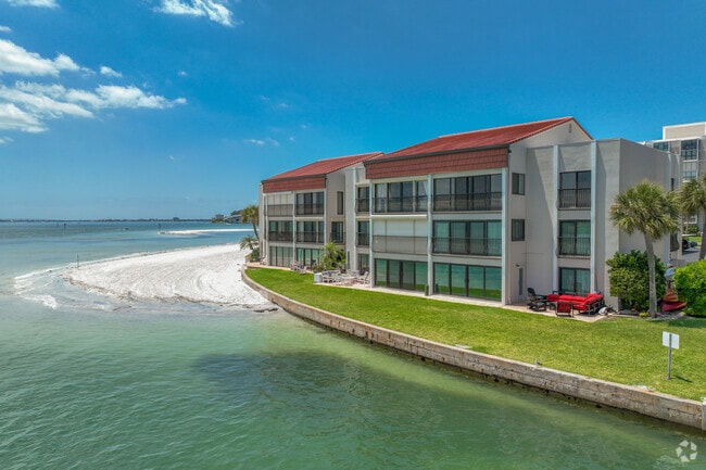 Marina House - Marina House