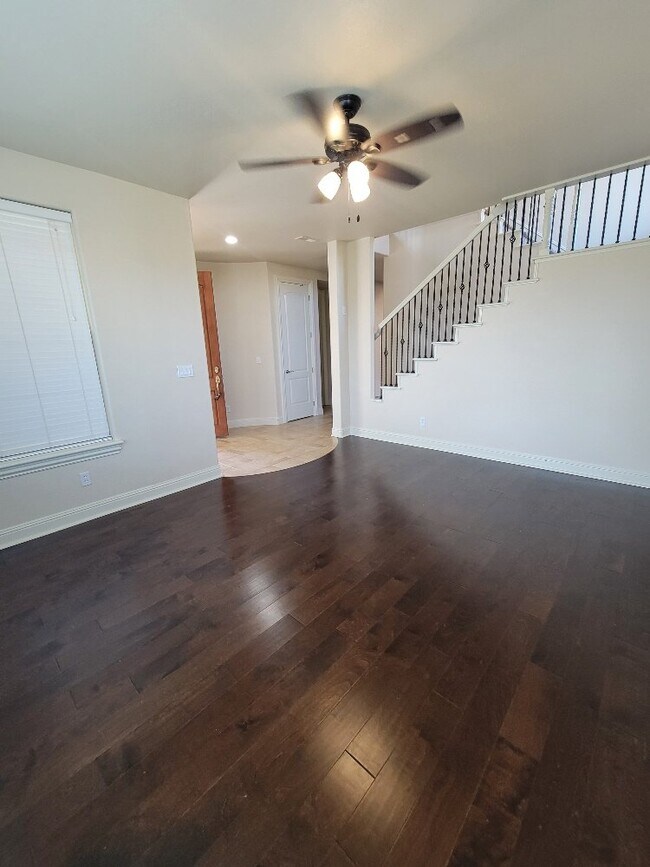 Photo - Beautiful 5 bedroom home in Empire Ranch