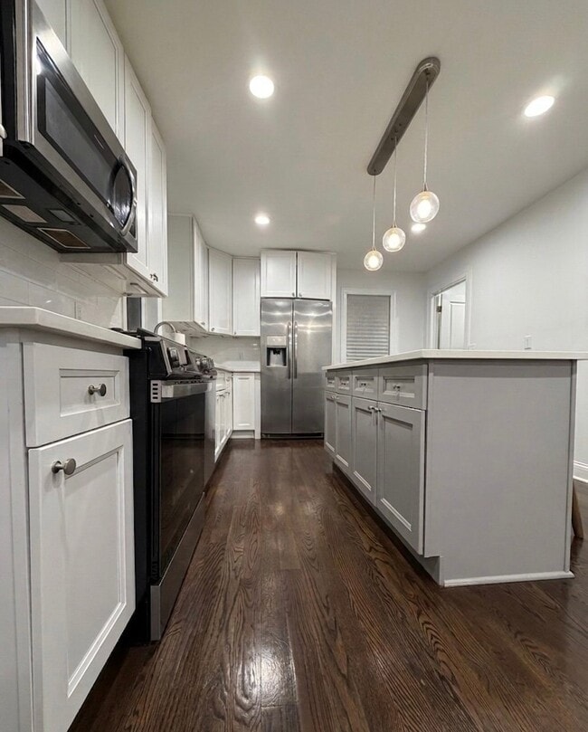 61 Chestnut St Unit 2