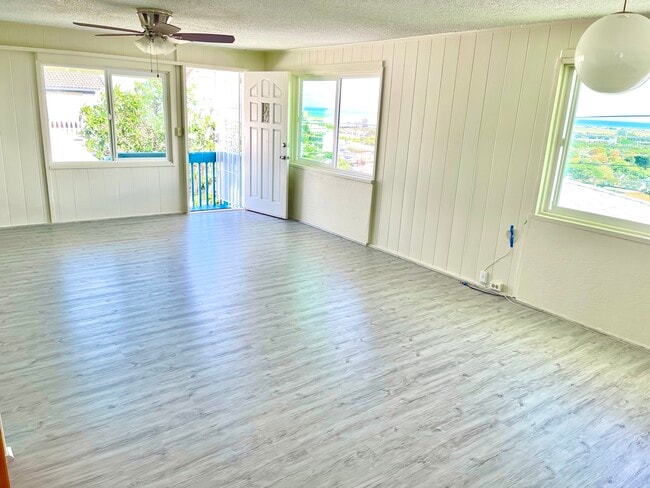 Building Photo - 3538 Puuku Mauka Dr