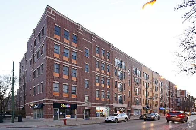 Photo - 1855-1923 W Diversey Pky