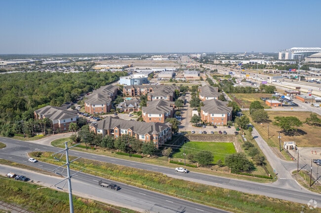 Aerial - The Fountains at Almeda