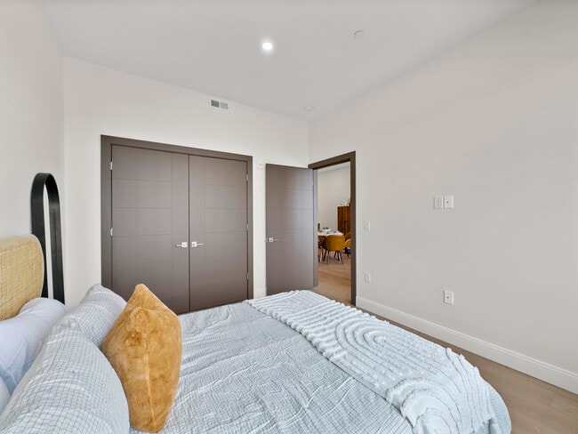 Bedroom 1# - The Jav