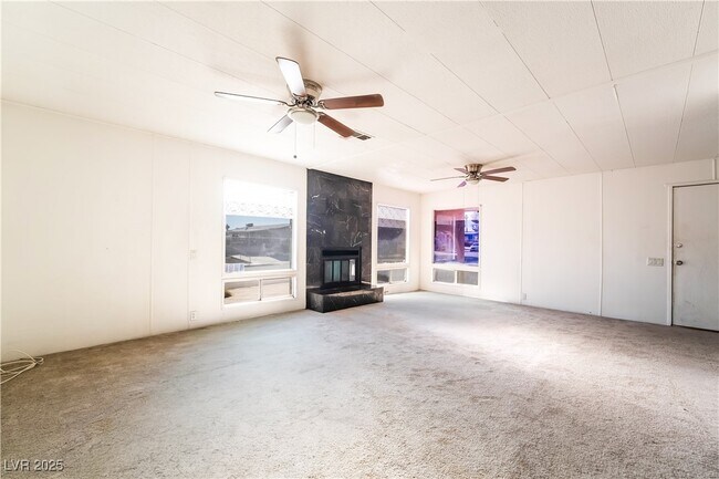 Photo - 4790 Fuentes Way