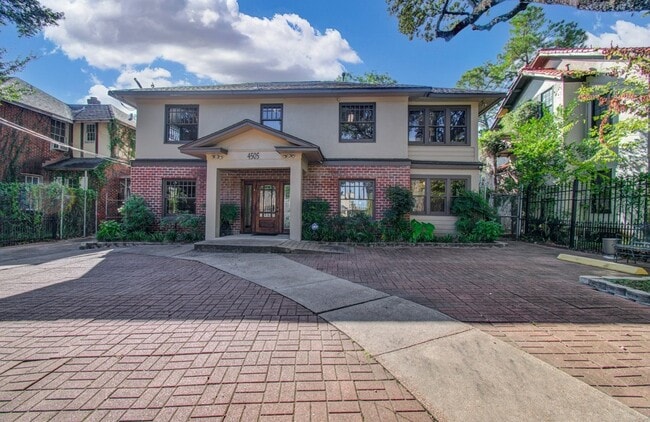 Photo - 4505 Caroline St