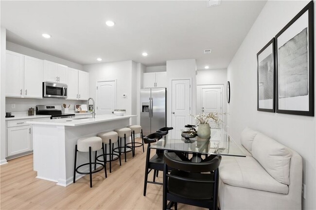 Photo - 205 Harrell Way