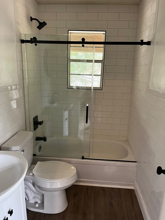 Photo - 6650 Zeigler Blvd