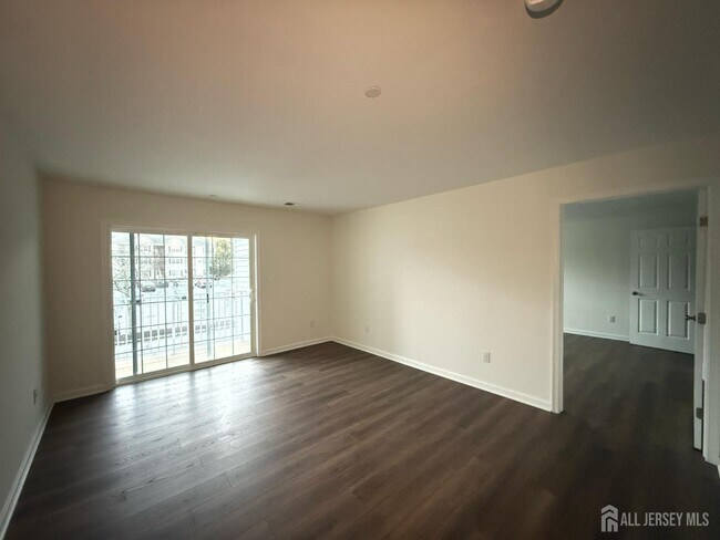 Photo - 1225 Waterford Dr