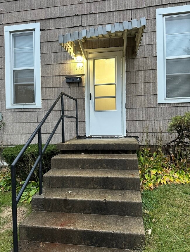 Photo - 111 S 14th St