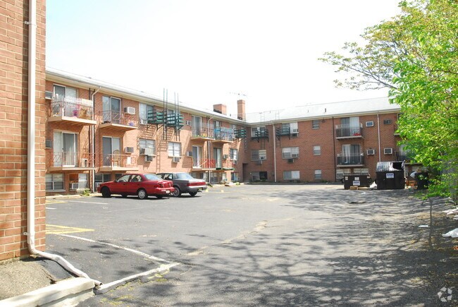 Photo - Lakeside apartments