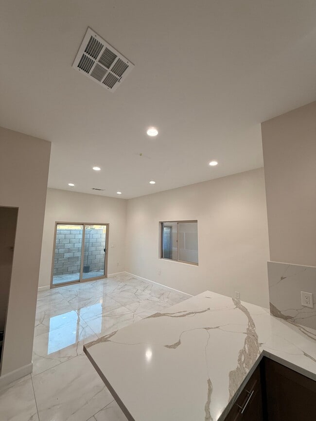 Photo - 11796 Kensington Rd