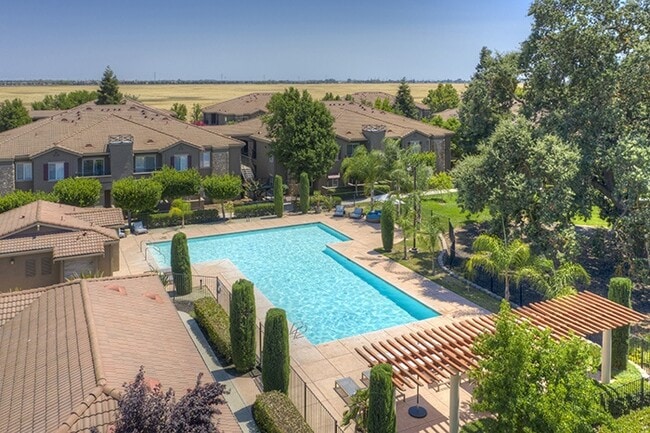 Stonelake Apartments Homes