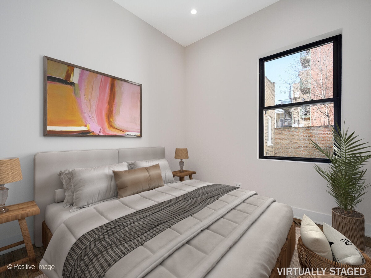 Photo - 846 N Ashland Ave Unidad 2R