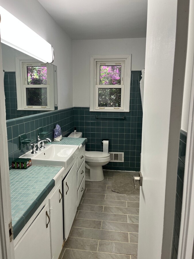 Photo - 549 Sharpe Rd