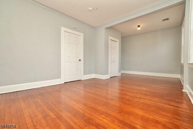 150 Columbia Ave