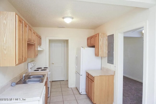 Photo - 7545 Wilder Ave