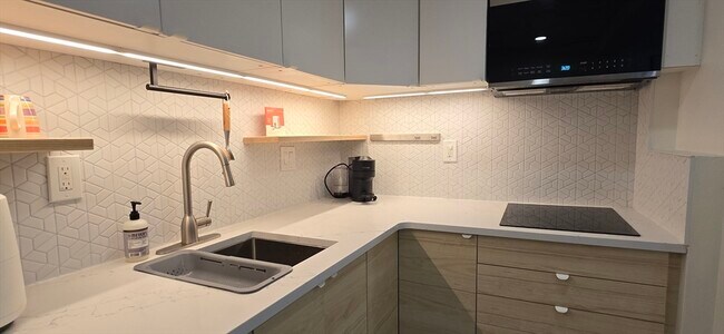 Photo - 466 Commonwealth Ave Unit 807