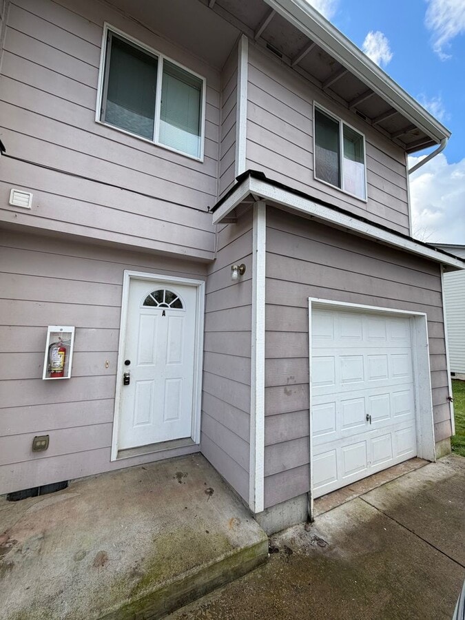 Photo - 4850 48th Loop Unit #A