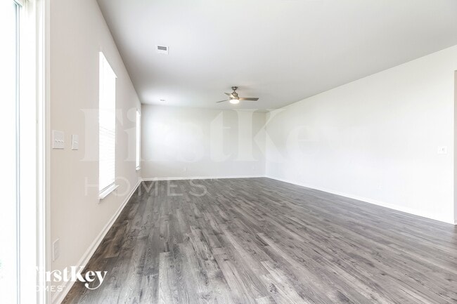 Photo - 454 Yoshino Cherry Dr