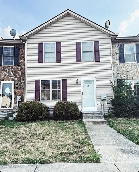 Building Photo - 15 Colossians Ct