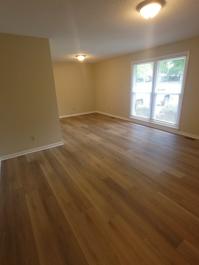 Photo - 1301 Fowler Dr