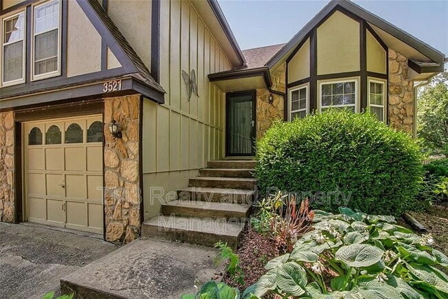 Photo - 3521 Remington Ln