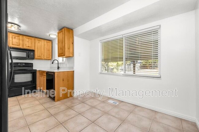 Photo - 10551 Violet Dr