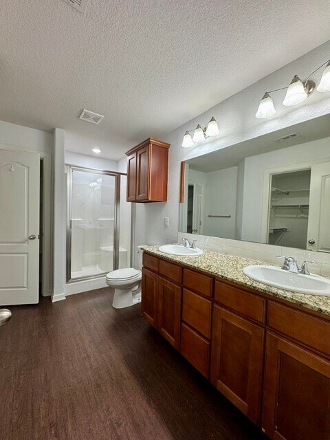 Photo - 508 Eagle Dr NE