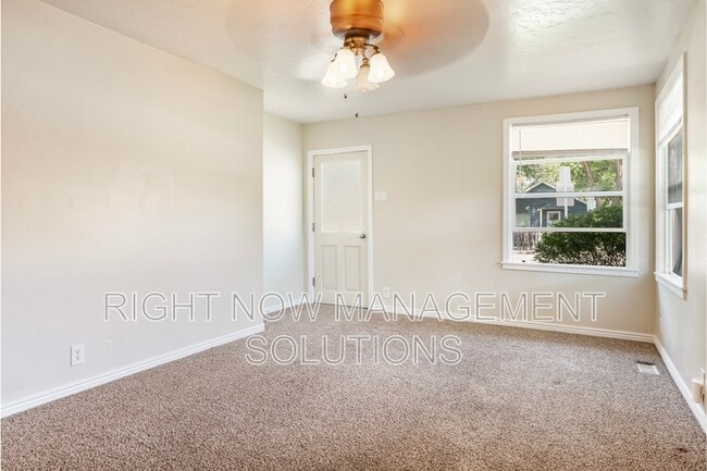 Photo - 2903 W Madison Ave