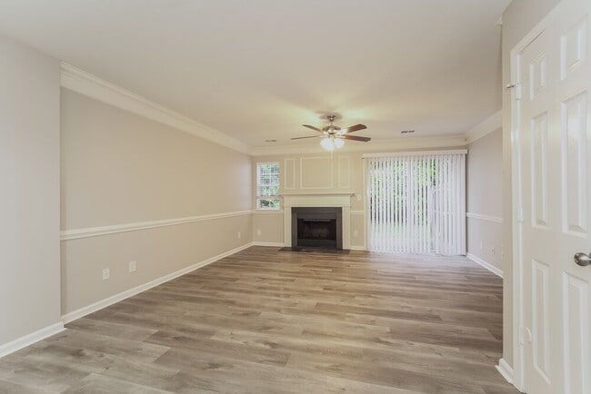 Photo - 3204 Summercroft Ln
