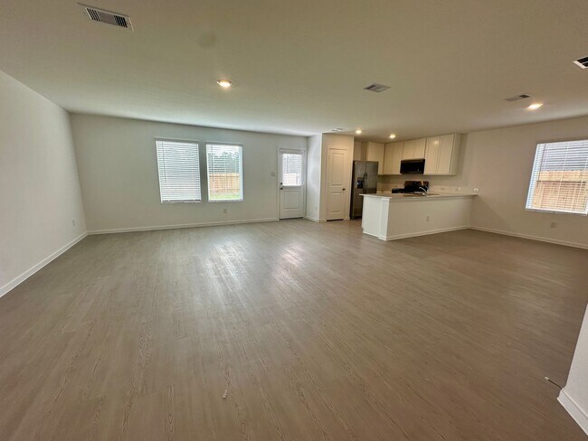 Photo - For Lease | 4 Bed, 2.5 Bath |1,979 Sq Ft | Caney Mills |