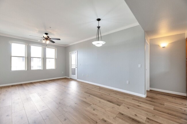 Photo - 20100 N 78th Pl