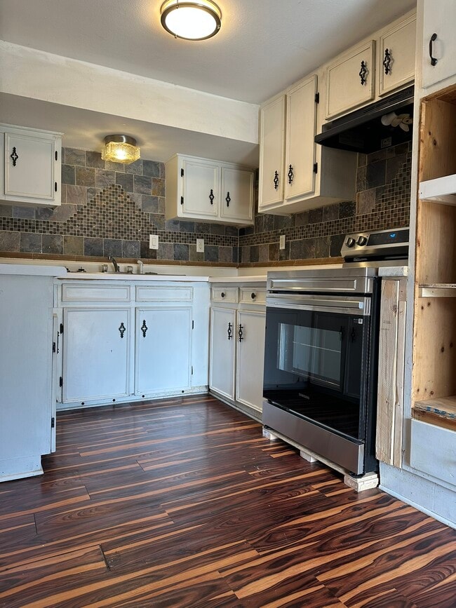 Photo - 1704 Avondale St Unit # B