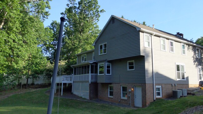 Photo - 1116 Santa Fe Station