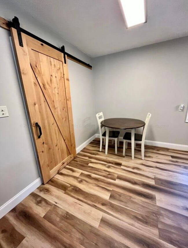 Photo - 705 16th Ave