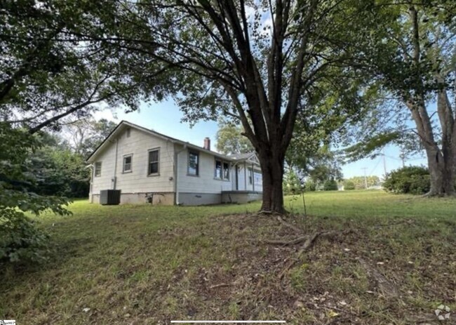 Building Photo - 205 Rhett St Rental