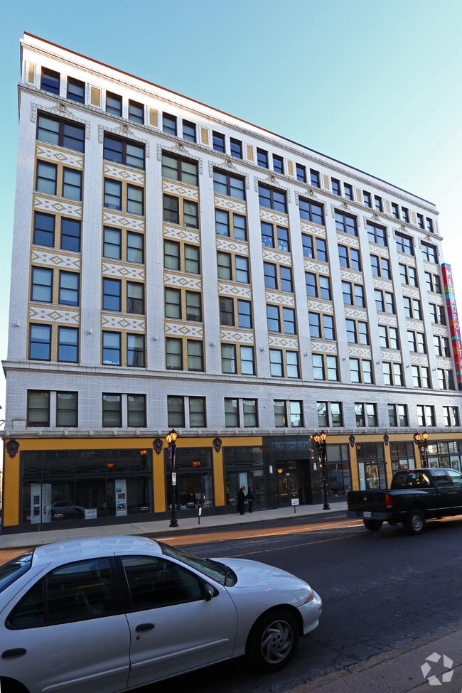 Metropolitan Lofts