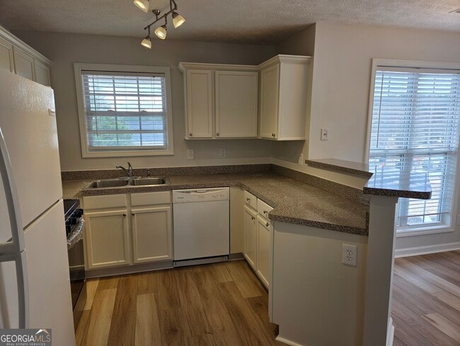 Photo - 14 Huntington Dr