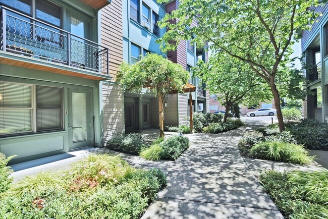 Photo - 3535 S Corbett Ave Unit 303