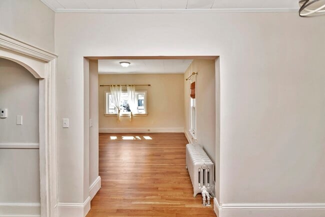 492 Metropolitan Ave Unit 2