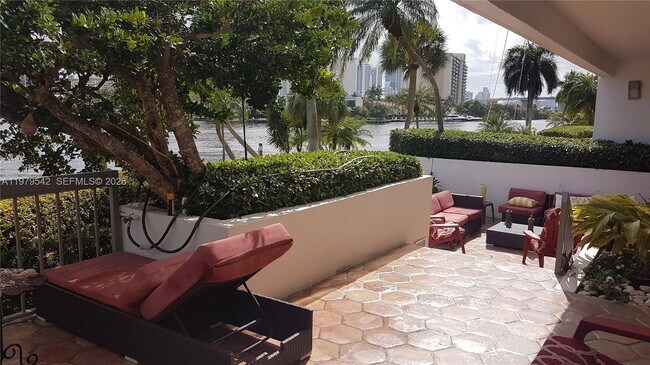 Photo - 19707 Turnberry Way Unit TH-5