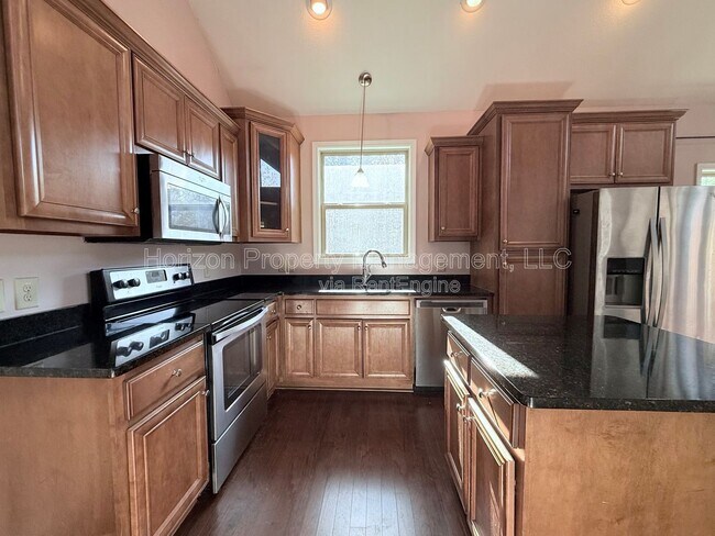 Photo - 1747 Duncan Bridge Rd