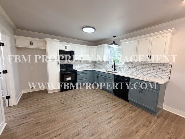 Photo - 1606 Cherry Ave