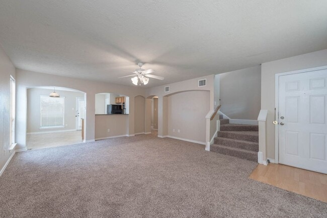 Photo - Spacious 4 Bed, 3 Bath Minutes from Campus!