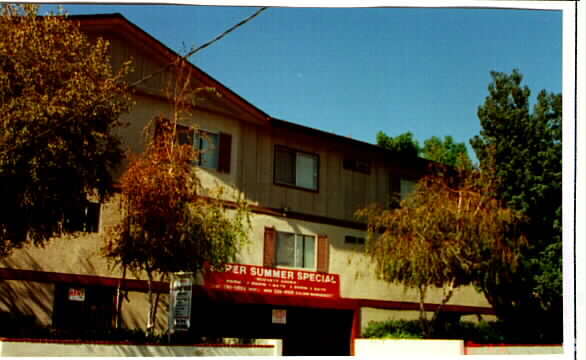 Burnet House Apartments - Burnet House Apartments