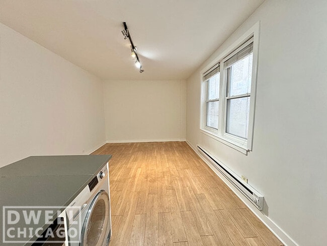 Photo - 503 W Belmont Ave Unidad 44